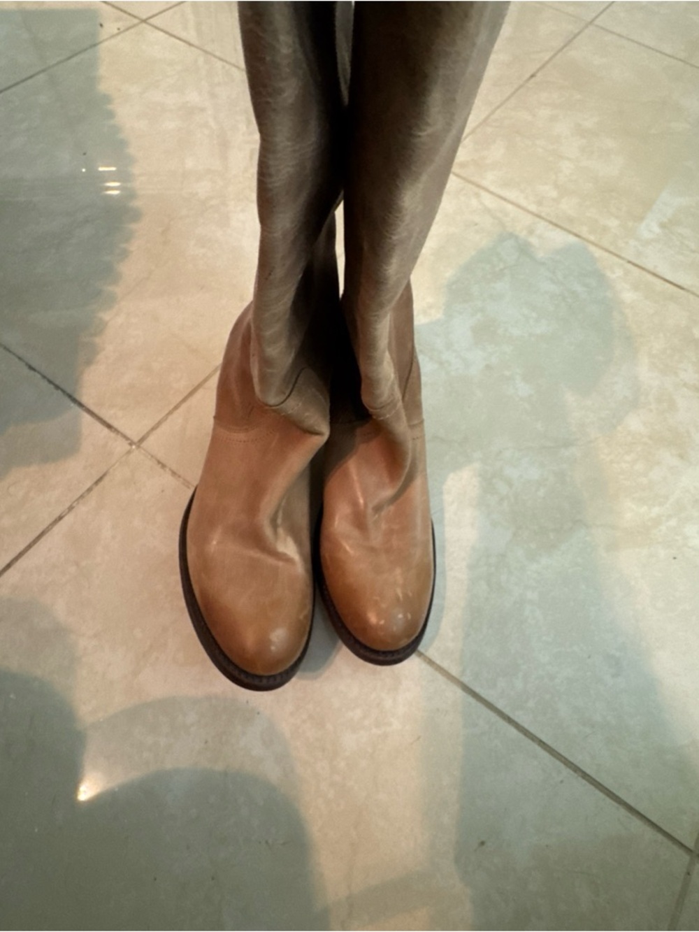 Classic Tall Women's Leather Frye Boots size 9 - Picture 9 of 16